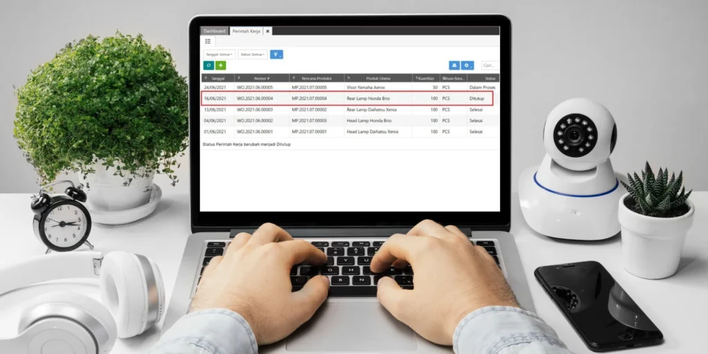 Menutup Perintah Kerja Belum Selesai di Accurate Online